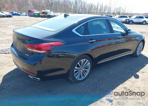 2015 Hyundai Genesis 3.8 z USA, uszkodzony, nr VIN KMHGN4JE5FU064906